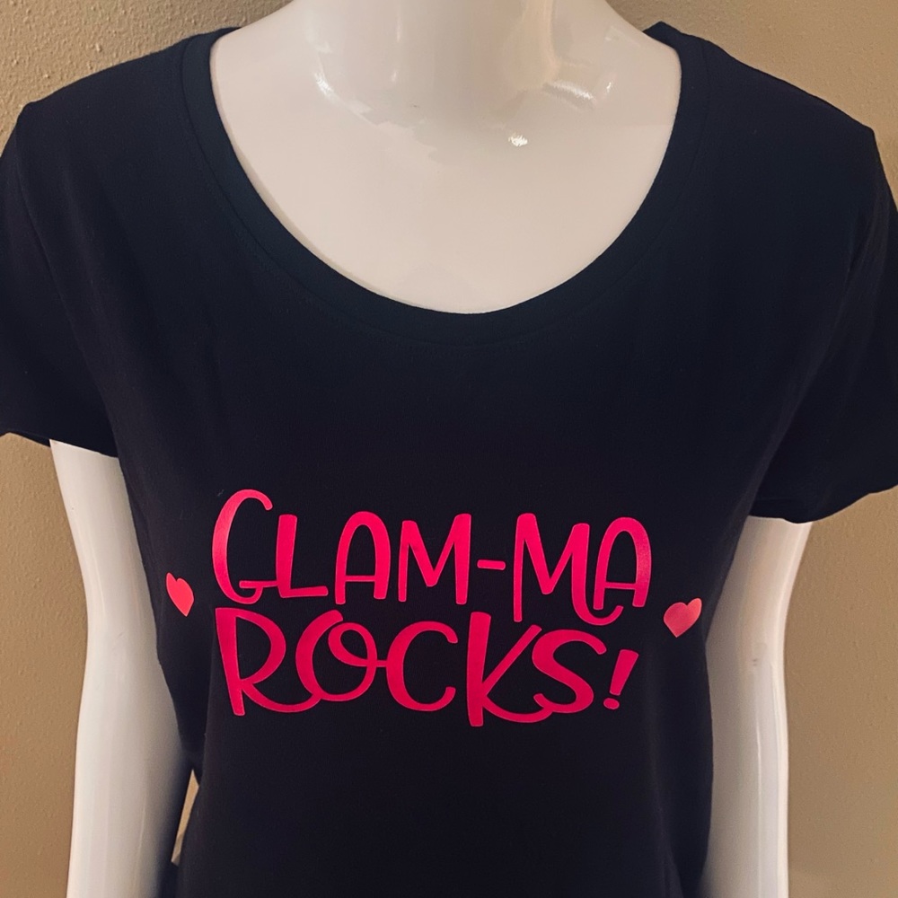 Women Size XXXL Graphic Tee